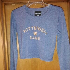 Girls Kittenish Babe Large Cropped Tee Shirt with Long Sleeves 17 x16x23.5